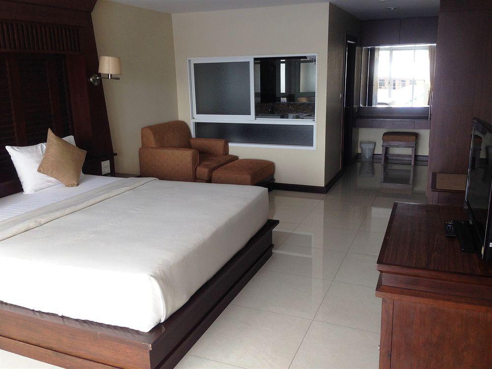 August Suites Pattaya Exteriér fotografie